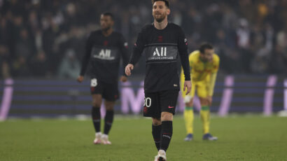 Scandal in Paris: PSG fans humiliated Messi (VIDEO)