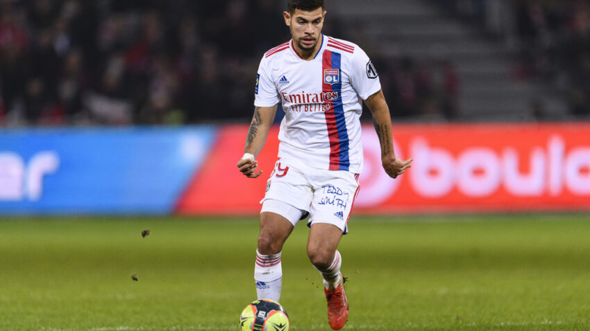 Juventus wants the Lyon player: 45 million euros for Guimaraes