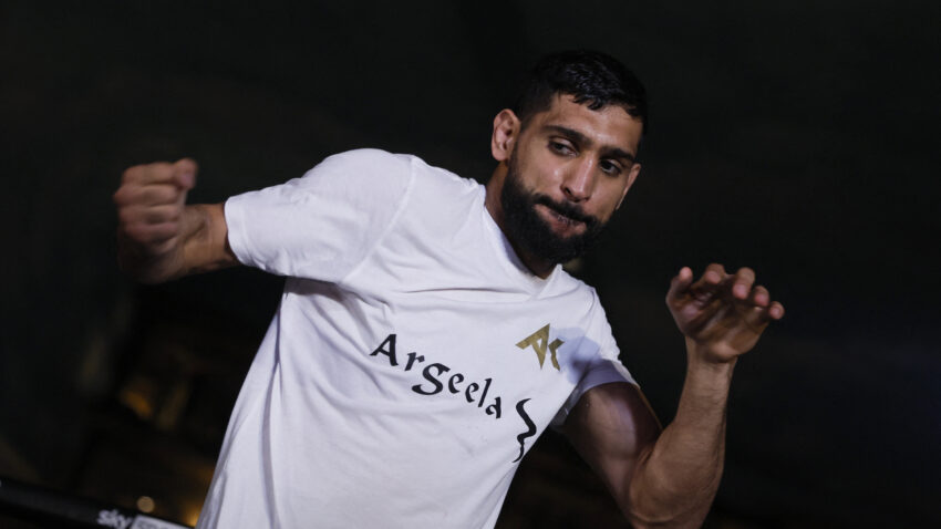 Amir Khan announces retirement!