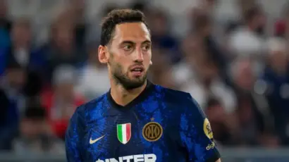 CALHANOGLU ANGRY AT THE FORMER CLUB: Inter is much stronger than Milan, Ibra is to old!