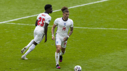 PEP REPLACED THE ”IRREPLACEABLE”: Phillips in Fernandinho’s boots at City!