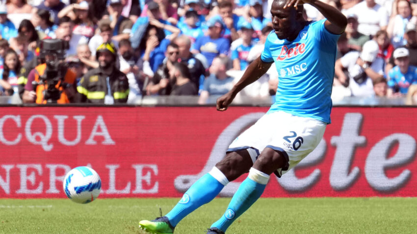 OFFICIAL: Chelsea brought in one of the best defenders in the world!