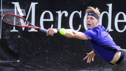 Shapovalov could not compose himself on the field, defeated 2:0 in sets!