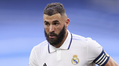 The secret revealed why Karim Benzema plays with a bandage on his arm?
