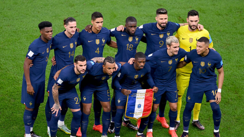 The reception of French footballers has been canceled!
