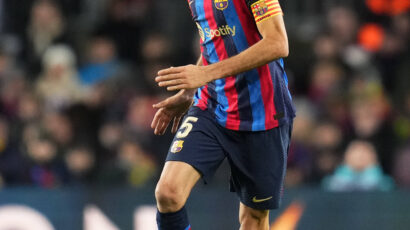 Barcelona Midfielder Sergio Busquets Announces Departure from Club