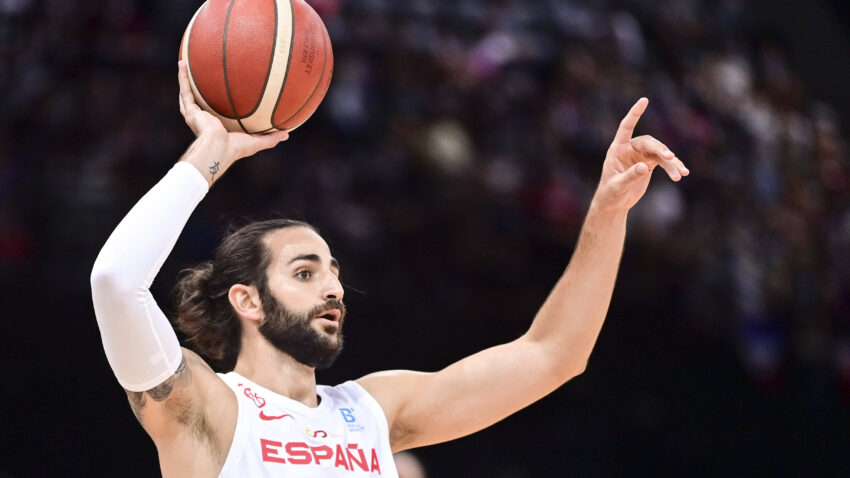 Rubio in Negotiations for Barcelona Return: Basketball Shaken