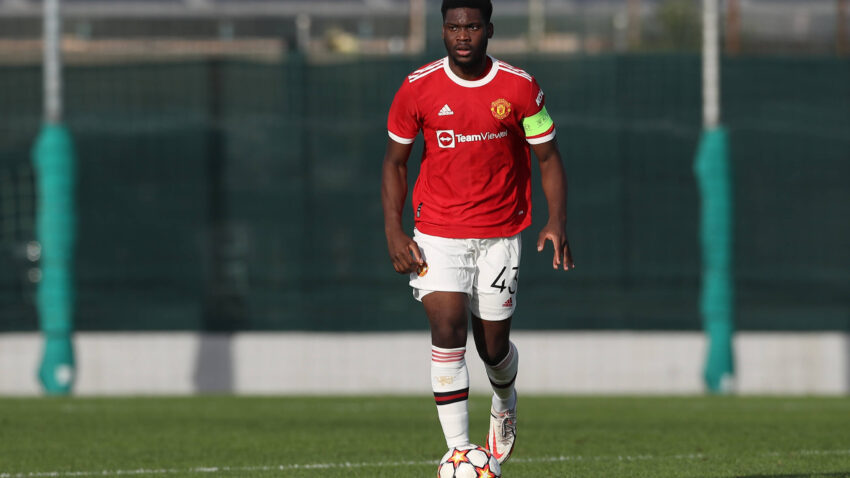Luton Town Secures Teden Mengi from Manchester United