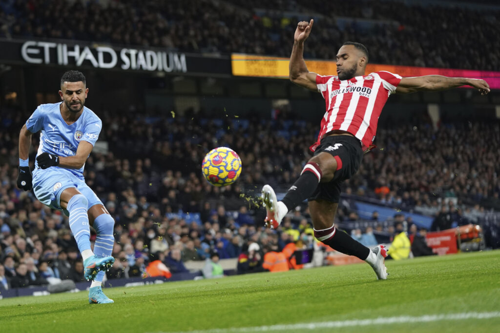 Manchester United Eyeing Brentford'S Rico Henry With £35 Million Price Tag | Maltasport.mt