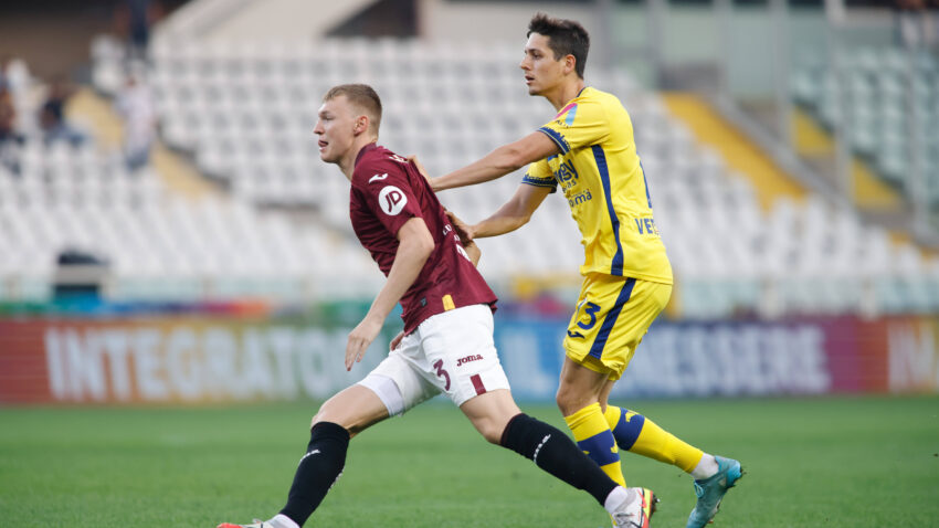 PER SCHUURS OUT OF THE FIELD FOR HALF A YEAR: The Turin football player suffered a serious injury