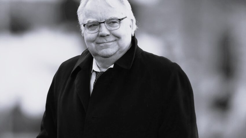 The president of Everton has passed away