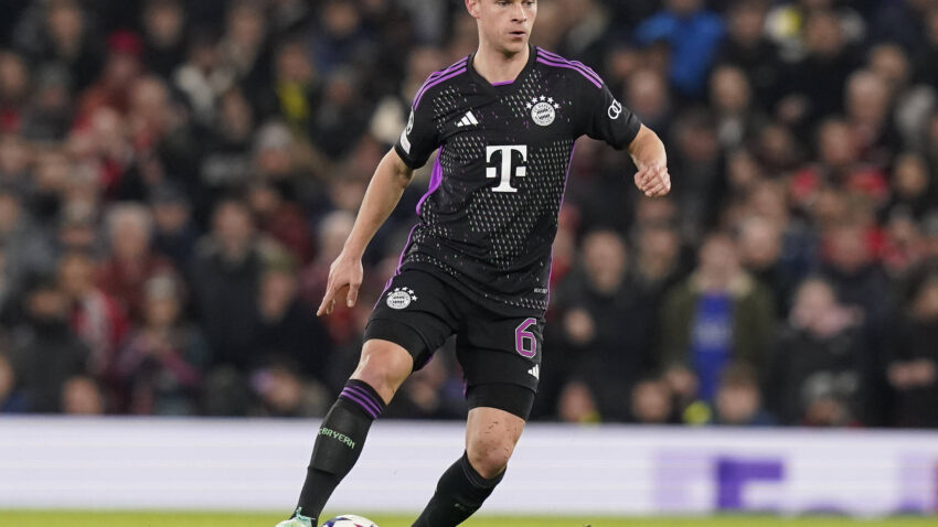 Bayern Munich open 11 point gap at top of Bundesliga