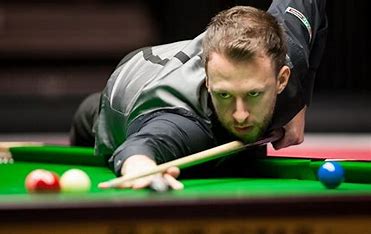 Judd Trump beats Tom Ford to advance to the quarter finals at the Crucible