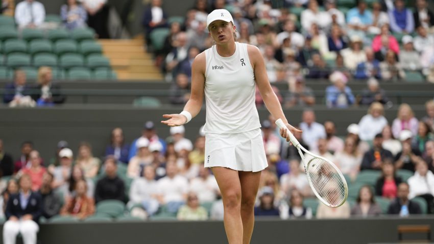 Swiatek "scared" of reaction after doping suspension