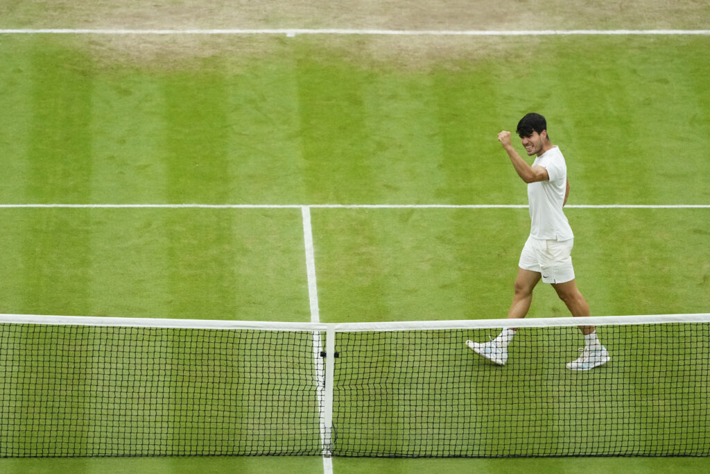 Alcaraz Fights Back To Reach Wimbledon Semis, Sinner Toppled By Medvedev | Maltasport.mt