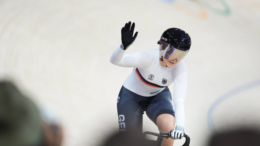 German cyclist Lea Friedrich smashes world record in 200m flying lap