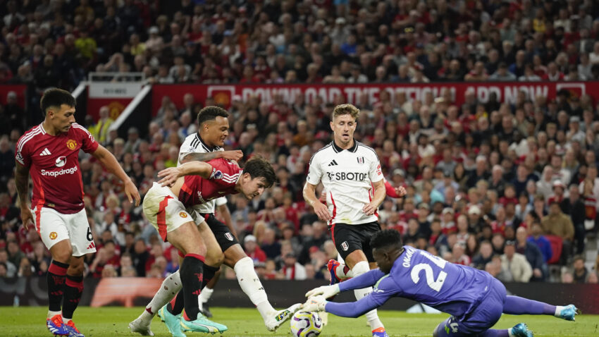 Red Devils leave it late to win 1-0 against Fulham