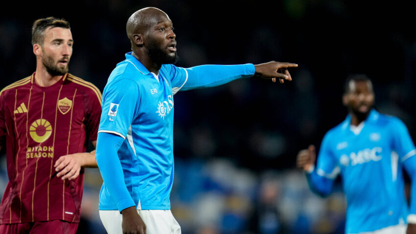 Lukaku scores against his former club as Napoli beats Roma 1-0 to reclaim top Serie A spot