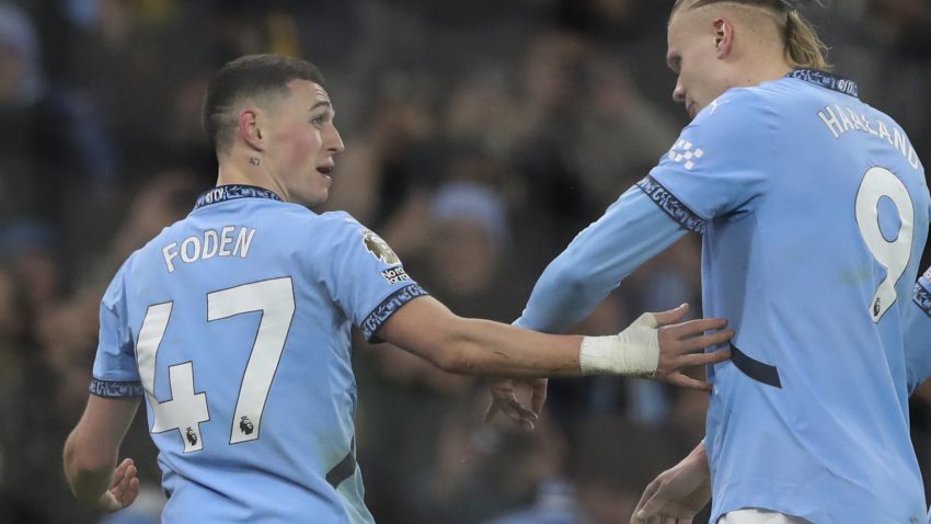 Manchester City have to win in order to keep their hopes alive