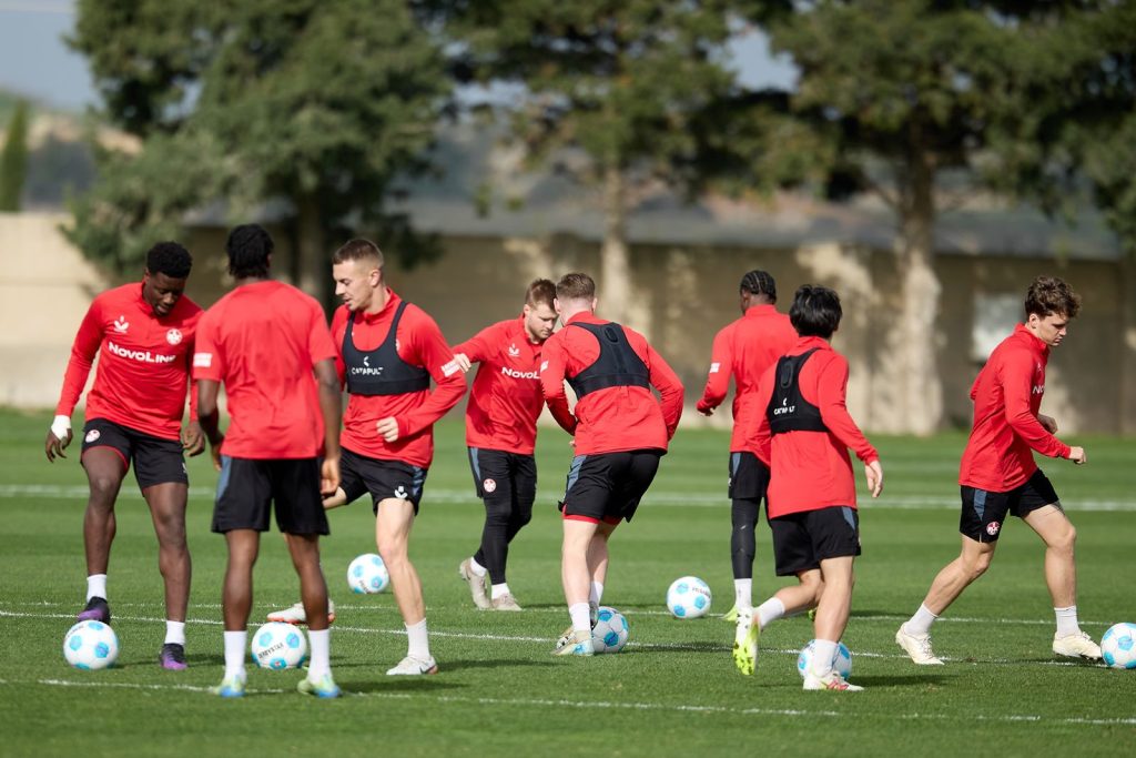 Michael Mifsud Visits Fc Kaiserslautern Training Camp In Malta | Maltasport.mt