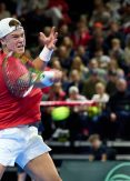 Rune makes fast start in Queen's Club opener