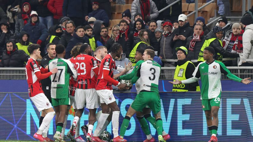 Feyenoord shock AC Milan and advance to last 16