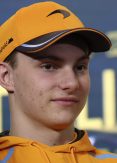 Piastri urges McLaren not to pick sides as title fight tightens