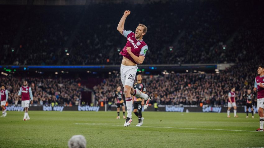 Hammers keep momentum with win against Leicester