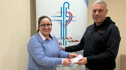 Ħamrun Ħanin supports Dar Merħba Bik with €1,000 donation