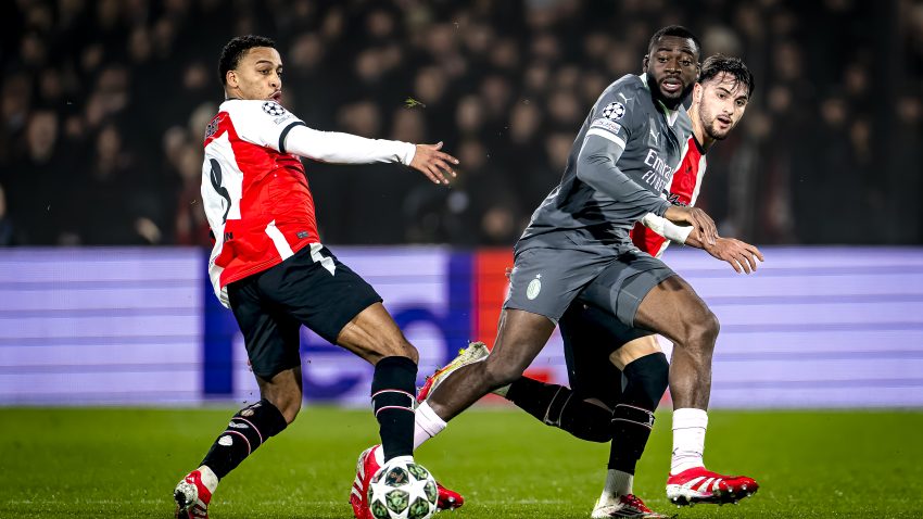 AC Milan lose against Feyenoord in De Kuip after mistake from Maignan