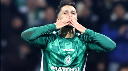 Werder Bremen edge Mainz despite finishing game with nine men