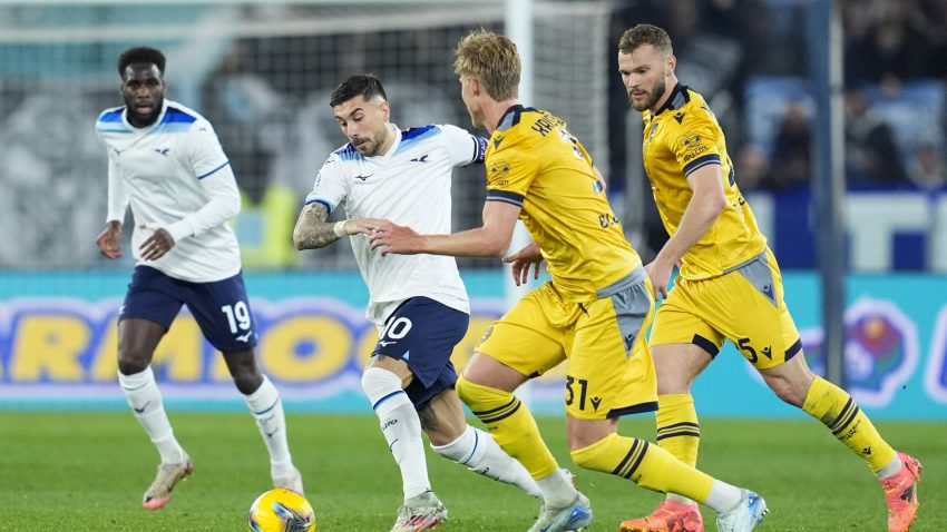 Fair draw between Lazio and Udinese at the Olimpico