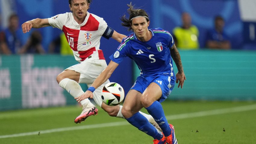 Riccardo Calafiori suffers knee injury and withdraws from Italy squad