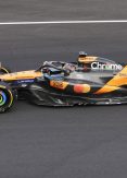 Norris wins São Paulo sprint as Piastri crashes out