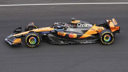 Norris wins São Paulo sprint as Piastri crashes out