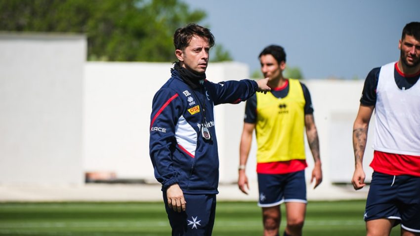 De Leo names final 26-man squad with record number of foreign-based players