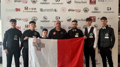 Jake Castaldi advances to the last 32