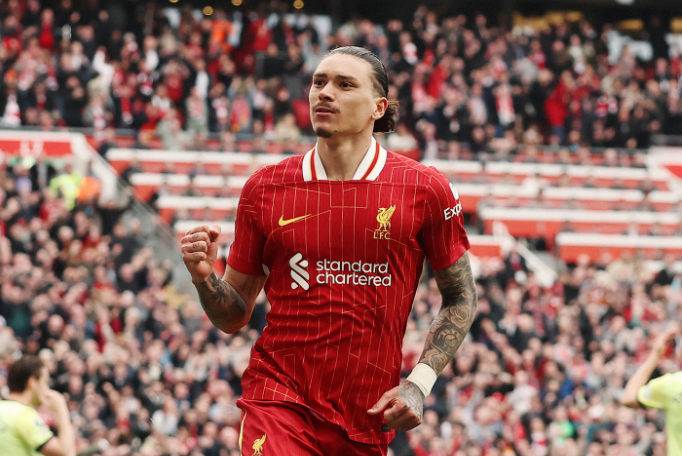 Darwin delight as Liverpool march past sorry Saints