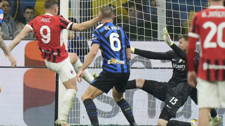 AC Milan break down Inter to reach Coppa Italia final