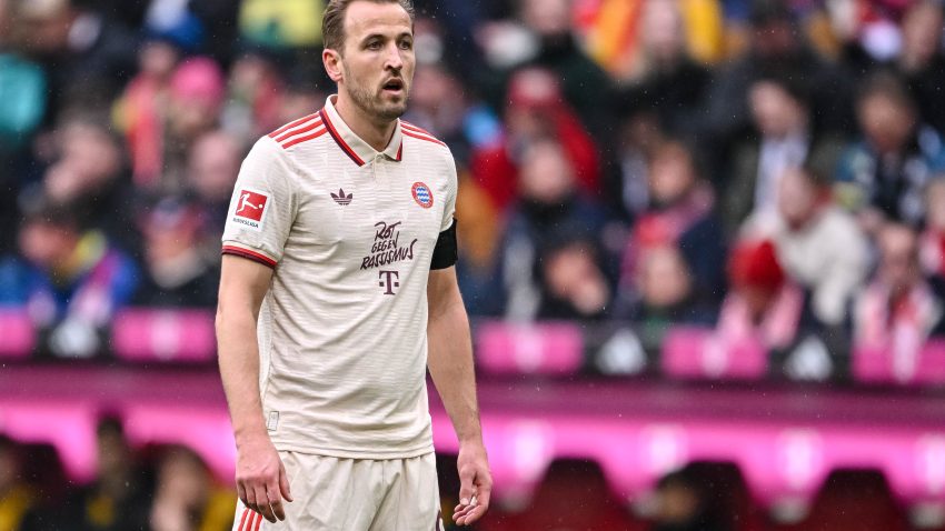 Bayern Munich have a tough test against Europe chasing Augsburg
