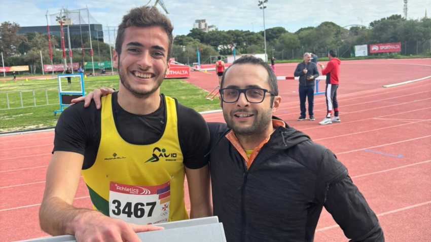 Savio’s Jordan Pace shatters 400m hurdles national record