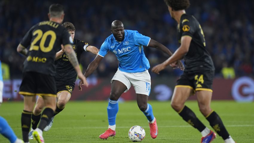 Napoli drop points as Genoa fight back to draw