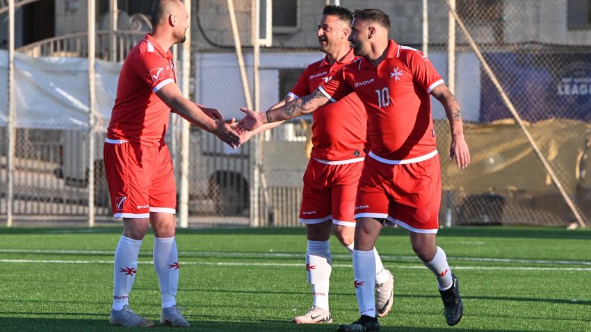 Malta Veterans play international friendly against CF Hoyo De Manzanares today