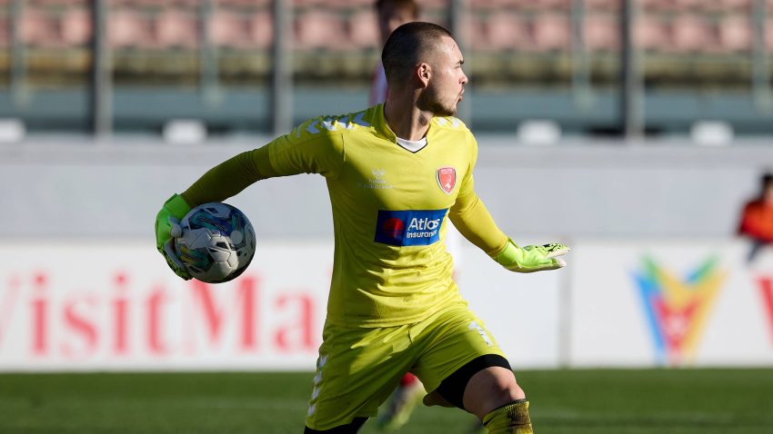 Gżira United sign Polish goalkeeper Aleksander Lubik