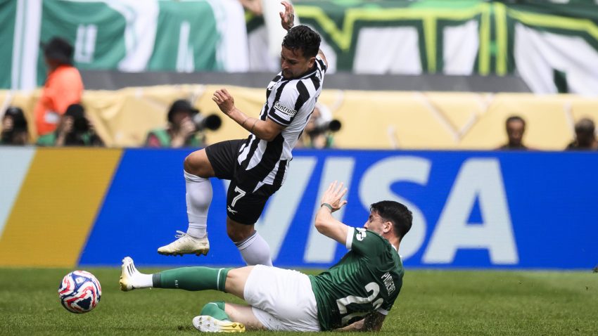 Palmeiras advance to Club World Cup quarter-finals after narrow win in Brazilian derby