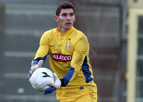 Hibernians Sign Former Juventus Goalkeeper Laurențiu Brănescu | Maltasport.mt