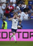 Elliott fires England into U21 Euro final with brilliant brace