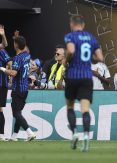 Inter beat River Plate to top Group E