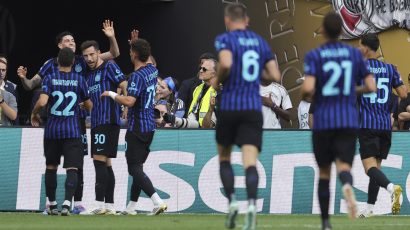 Inter beat River Plate to top Group E