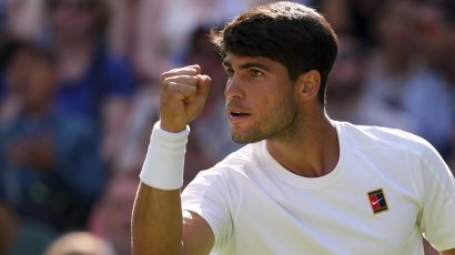 Carlos Alcaraz reaches third round after beating Ollie Tarvet